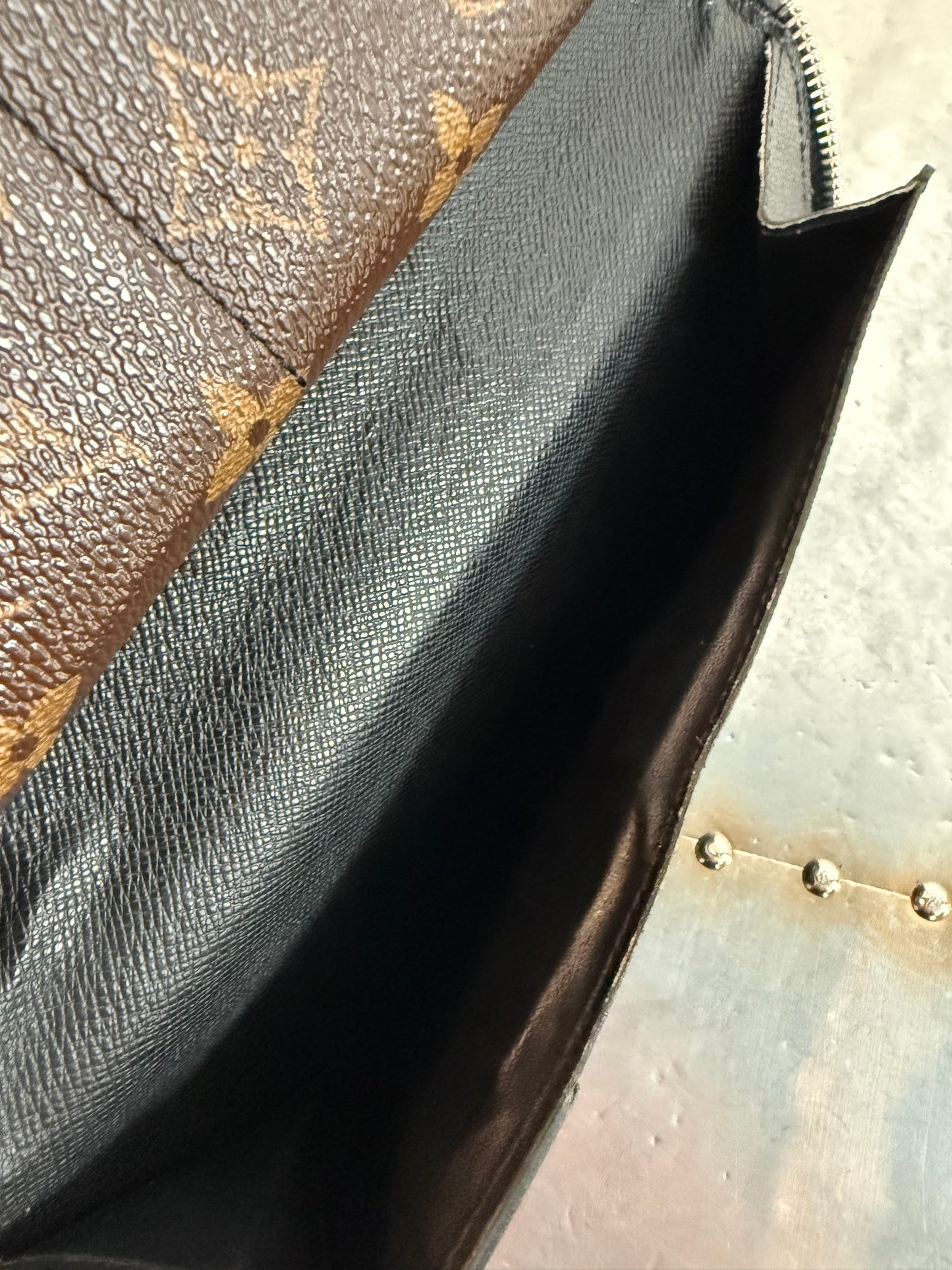 Pre-owned Authentic Louis Vuitton Macassar Vertical Zippy Monogram Wallet