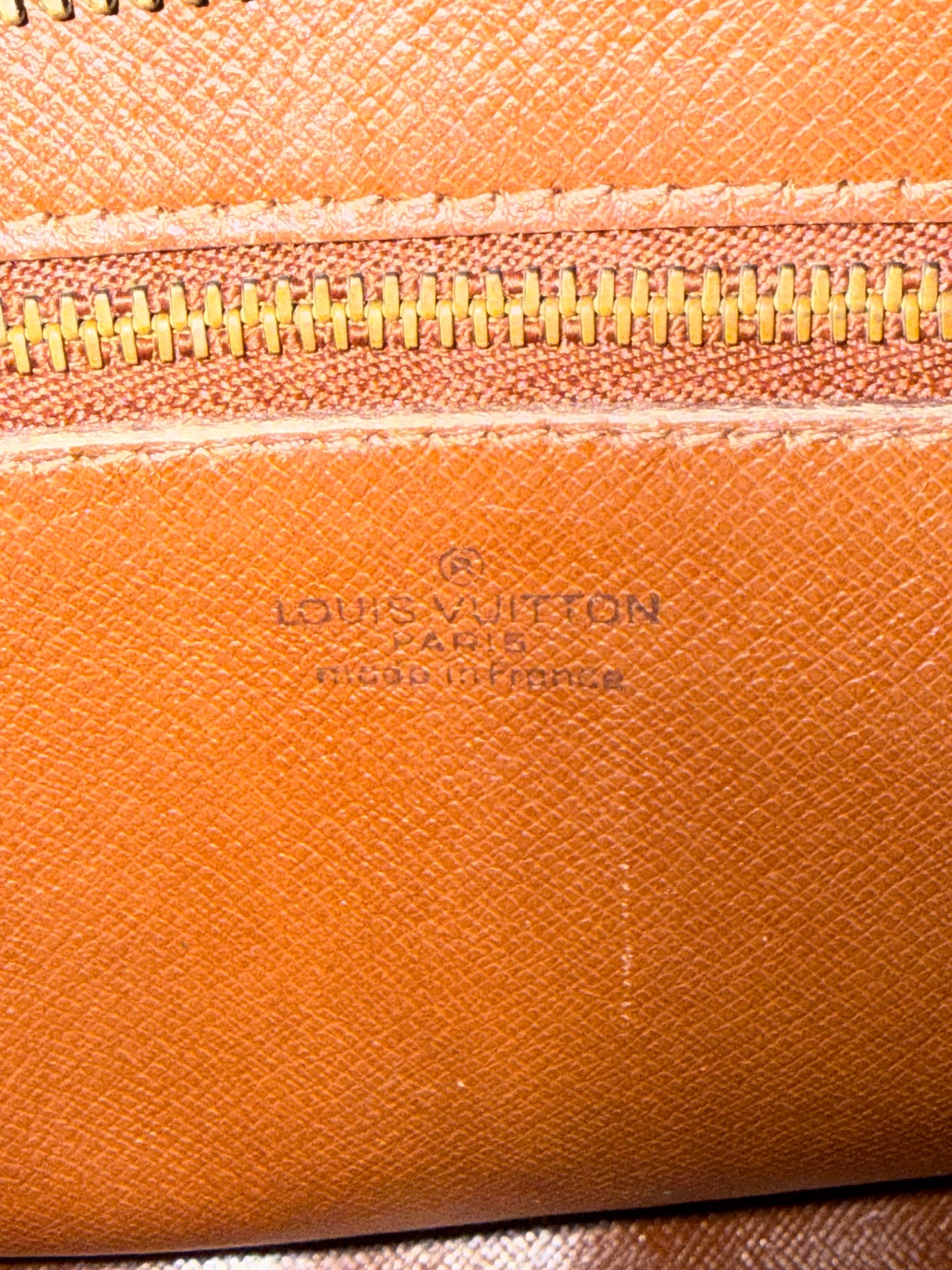 Pre-owned Authentic Louis Vuitton Trocadero 27 Monogram Crossbody Bag
