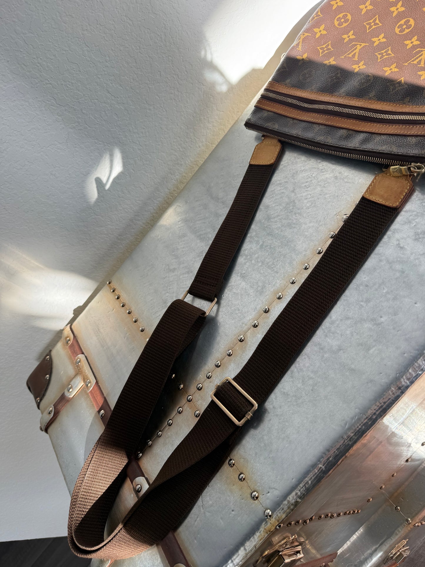 Pre-owned Authentic Louis Vuitton Pochette Bosphore Monogram Shoulder / Crossbody Bag