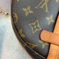 Pre-owned Authentic Louis Vuitton Chantilly PM Monogram Crossbody Bag