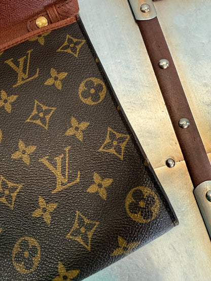 Pre-owned Authentic Louis Vuitton Bordeaux 27 2-Way Clutch / Shoulder Bag
