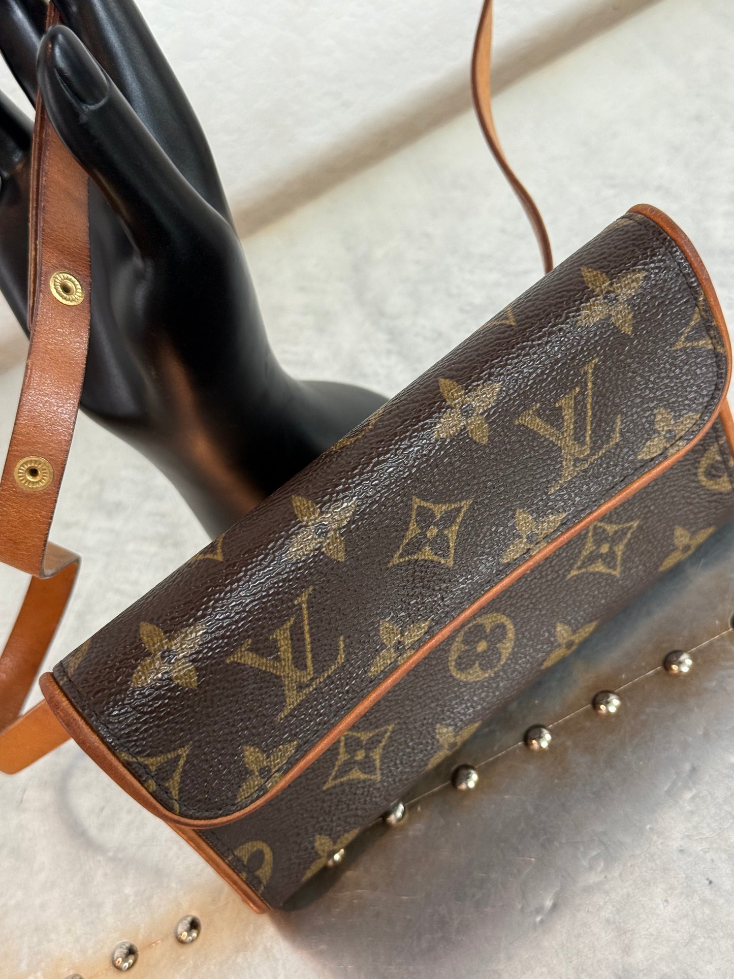 Pre-owned Authentic Louis Vuitton Monogram Florentine Waist Bag