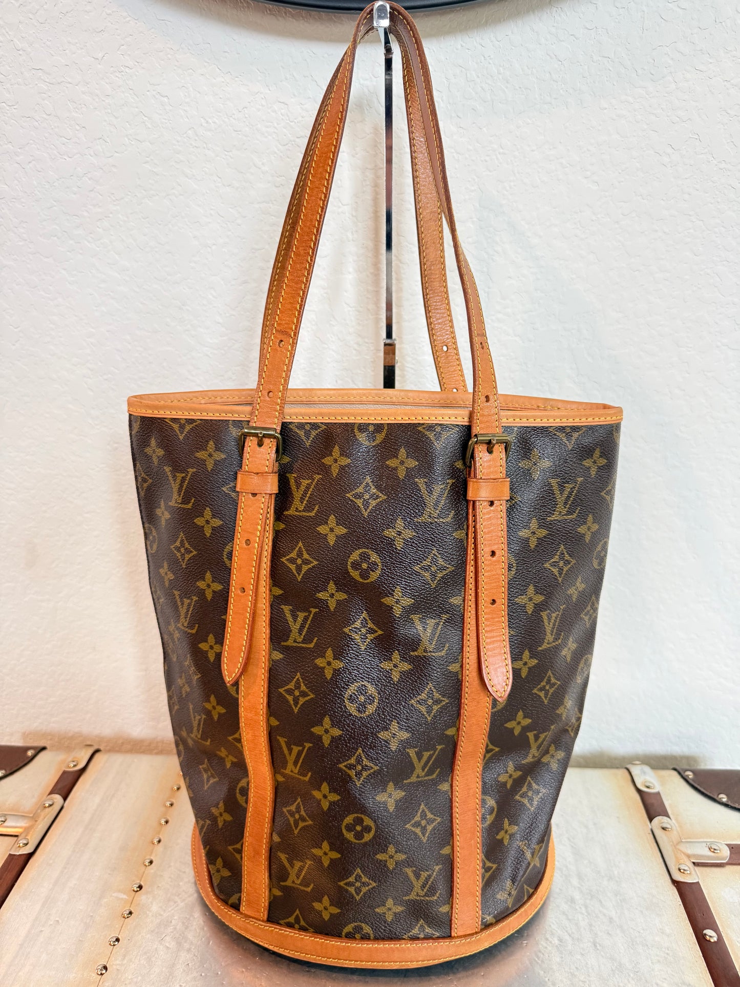 Pre-owned Authentic Louis Vuitton Bucket GM Monogram Shoulder Tote Bag
