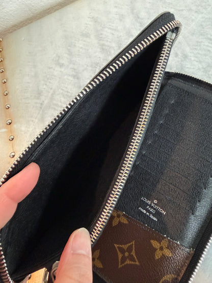 Pre-owned Authentic Louis Vuitton Macassar Vertical Zippy Monogram Wallet