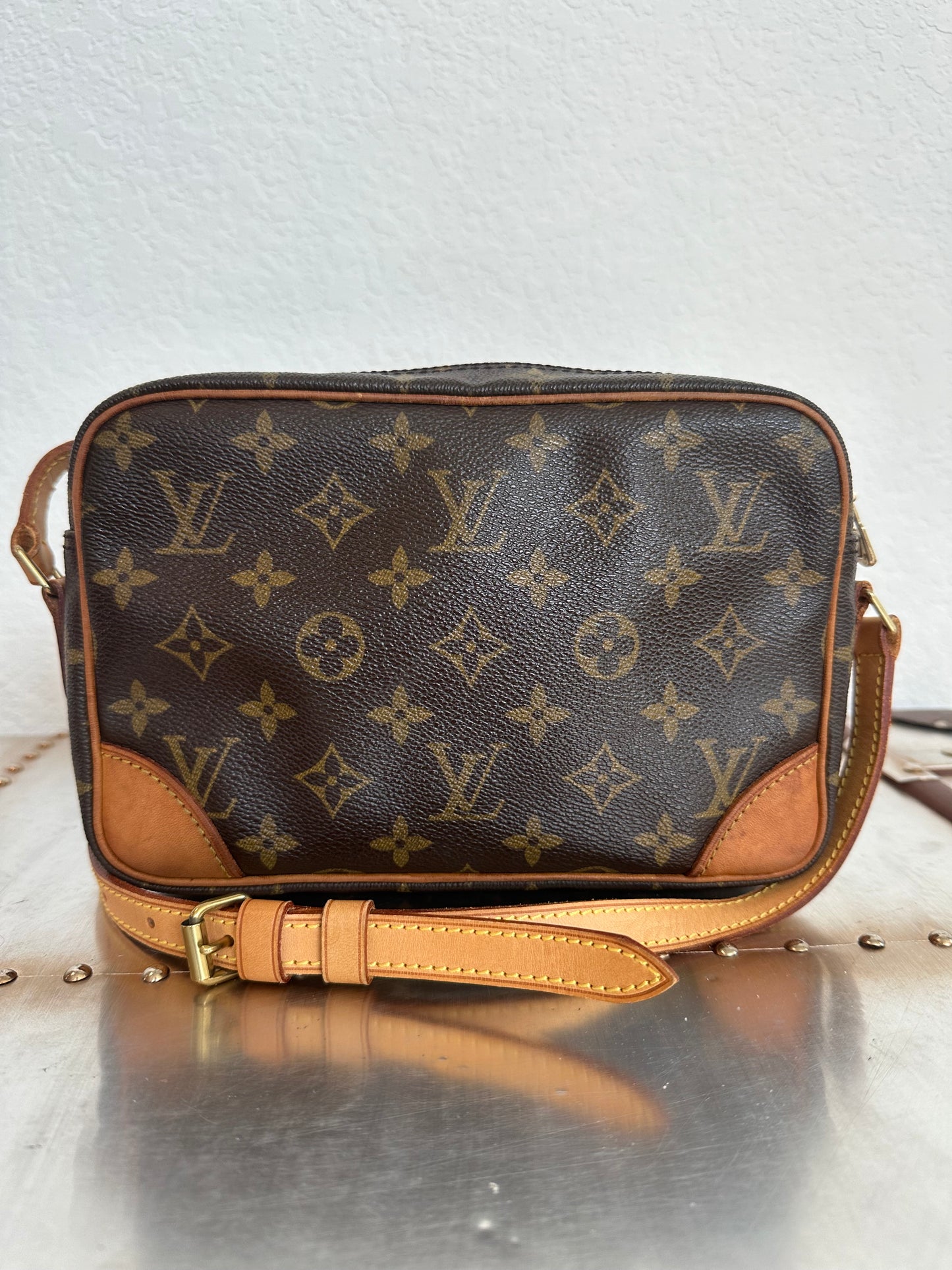 Pre-owned Authentic Louis Vuitton Trocadero 23 Monogram Shoulder Bag/ Crossbody Bag