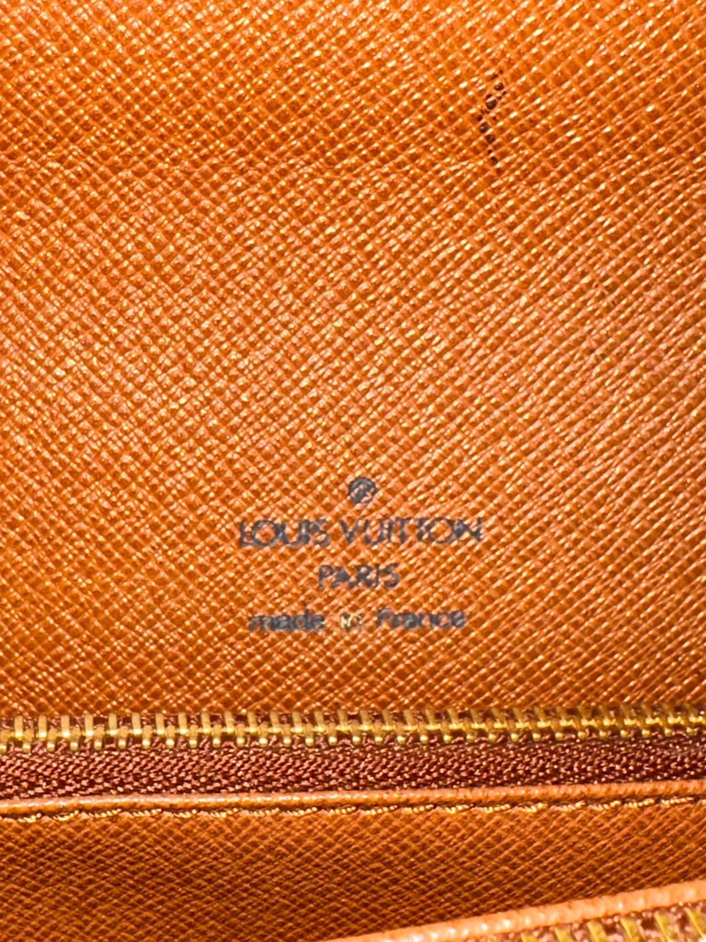 Pre-owned Authentic Louis Vuitton Concorde Monogram Handbag