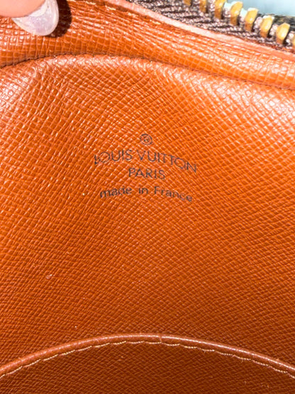 Pre-owned Authentic Louis Vuitton Amazon Monogram Crossbody Bag