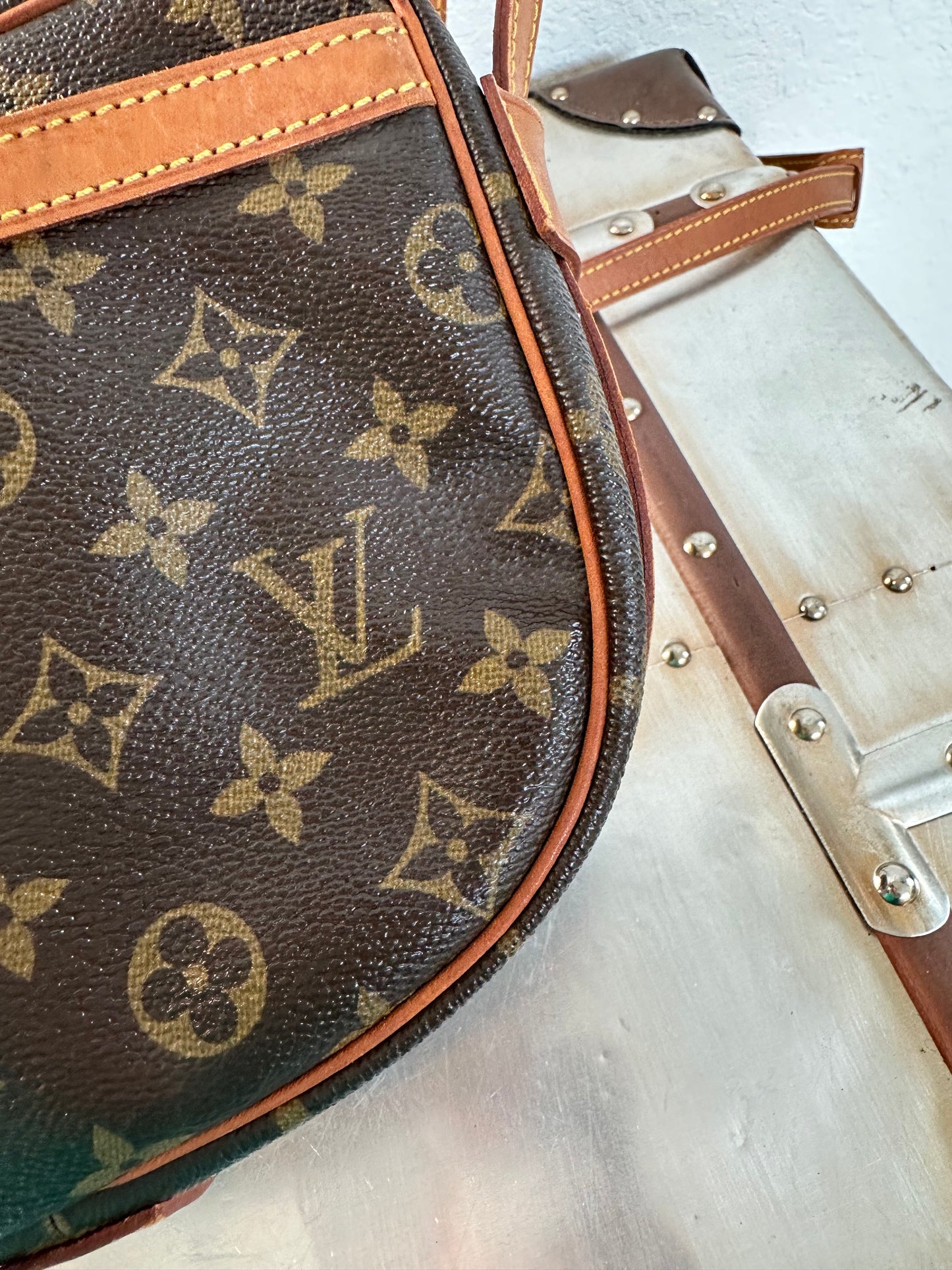 Pre-owned Authentic Louis Vuitton Jeune Fille MM Monogram Crossbody Bag