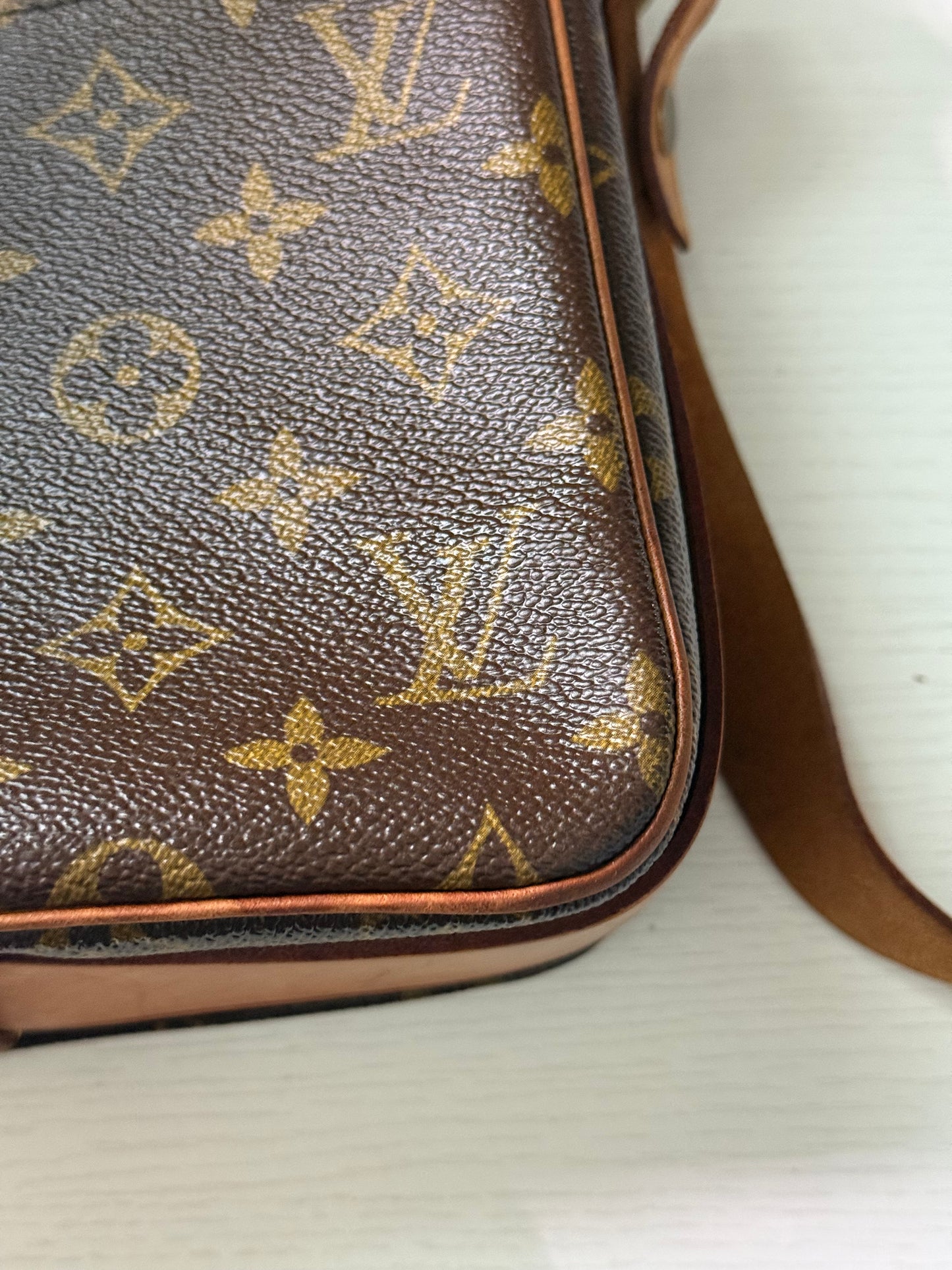 Pre-owned Louis Vuitton Cartouchiere GM Monogram Shoulder / Crossbody Bag