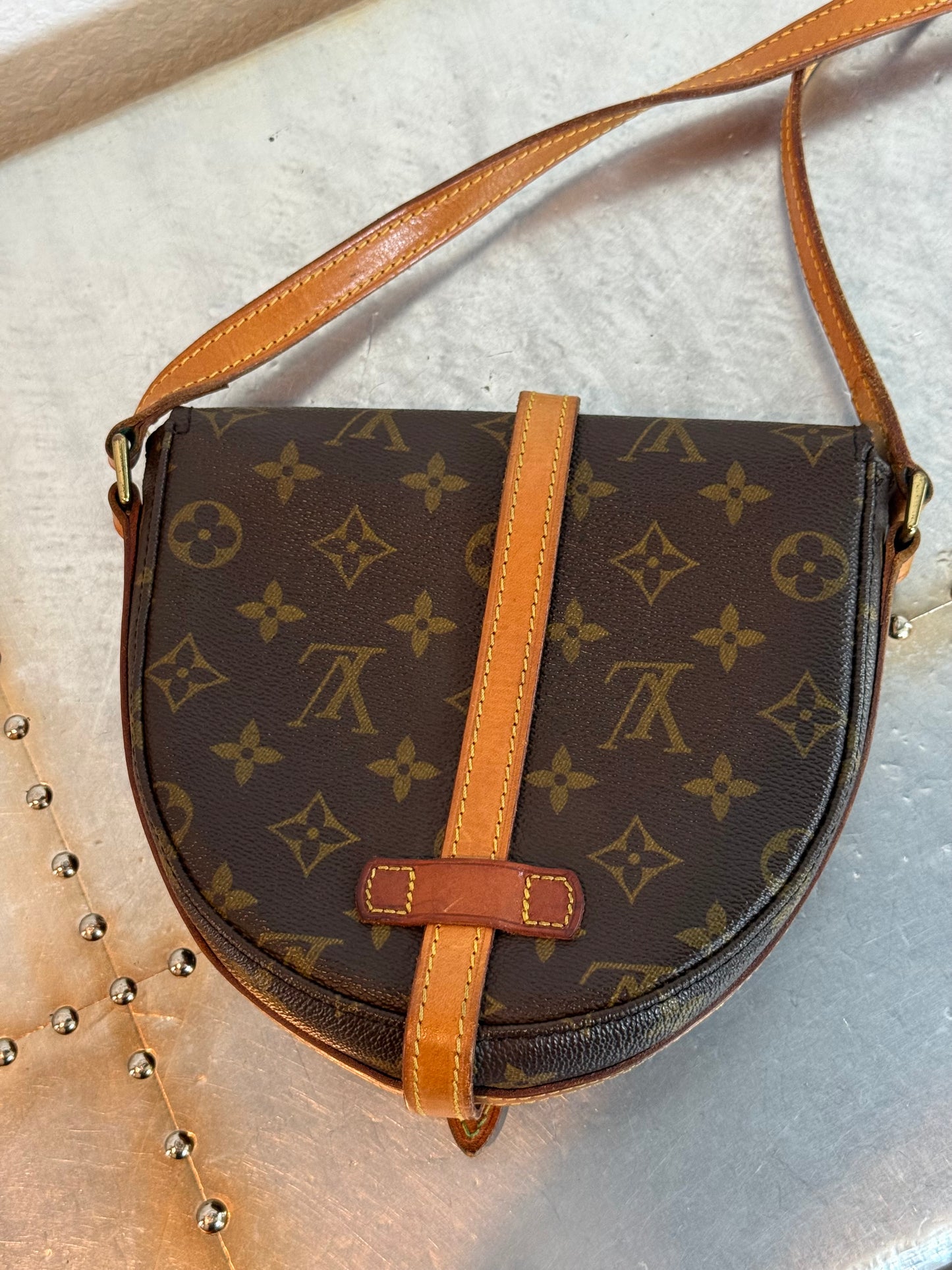 Pre-owned Authentic Louis Vuitton Chantilly PM Monogram Crossbody Bag