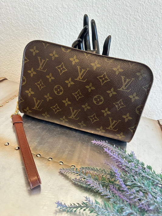 Pre-owned Authentic Louis Vuitton Orsay Monogram Clutch Handbag