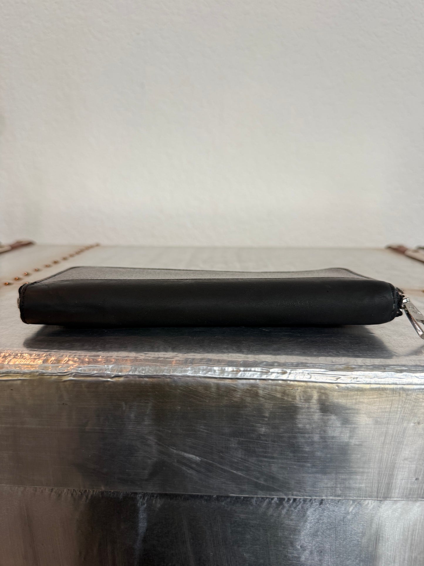 Pre-owned Authentic Louis Vuitton Macassar Vertical Zippy Monogram Wallet