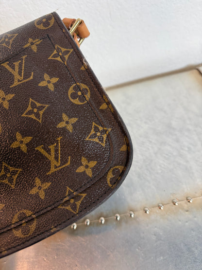 Pre-owned Authentic Louis Vuitton Saint Cloud MM Monogram Crossbody Bag