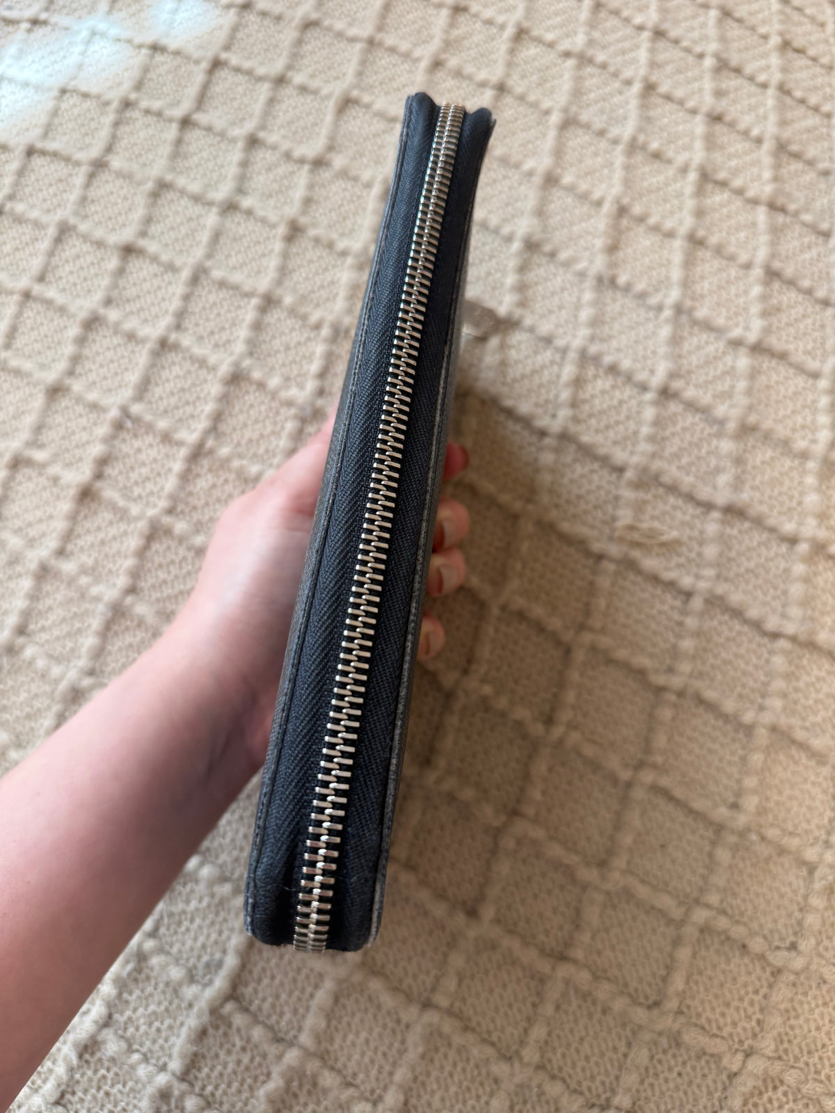 Pre-owned Authentic Louis Vuitton Zippy Organizer Long Wallet