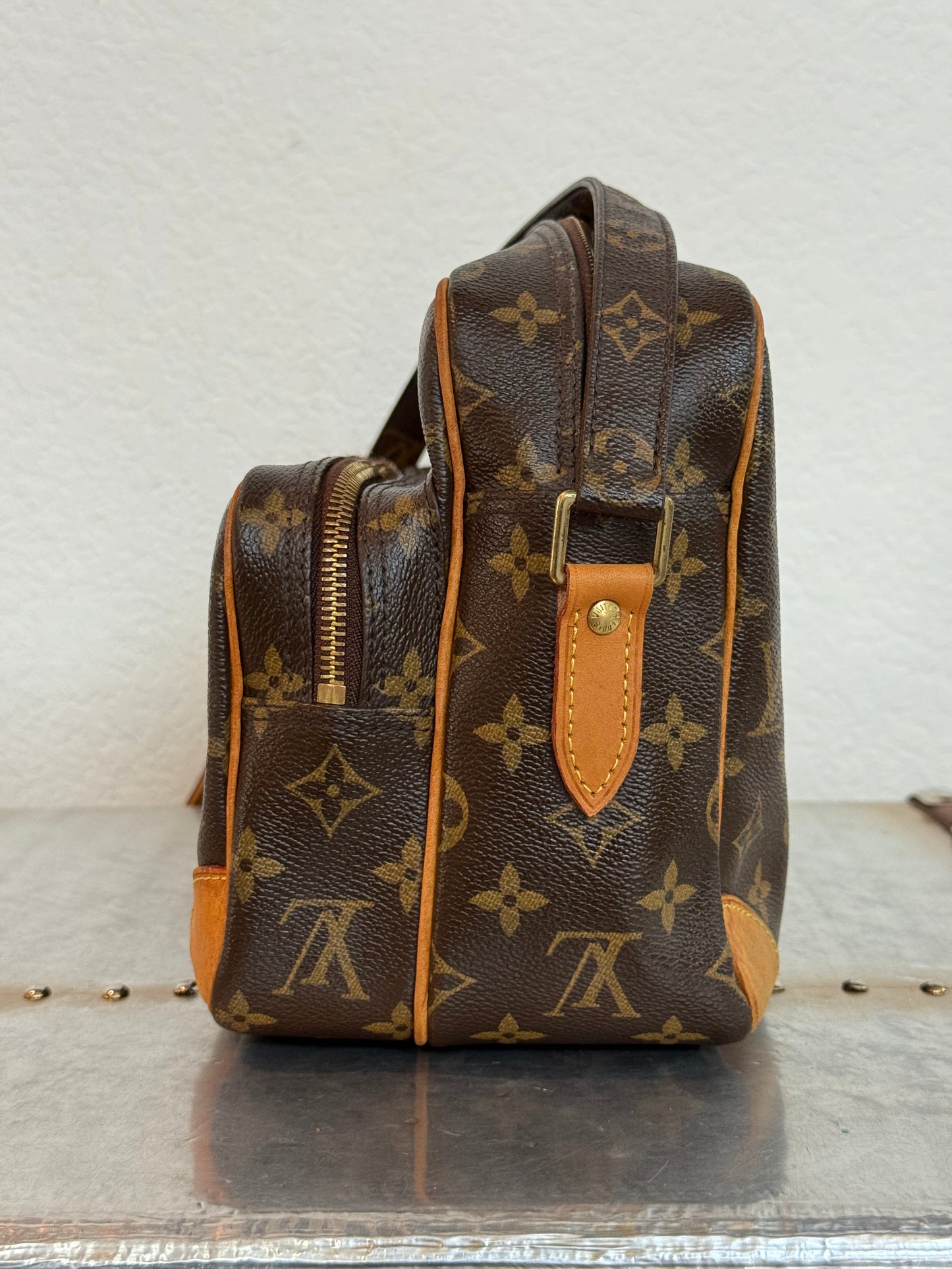 Pre-owned Authentic Louis Vuitton Nile PM Monogram Shoulder Bag/ Crossbody Bag