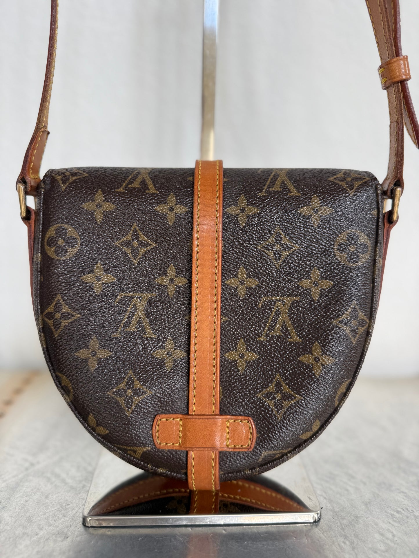 Pre-owned Authentic Louis Vuitton Chantilly PM Monogram Crossbody Bag