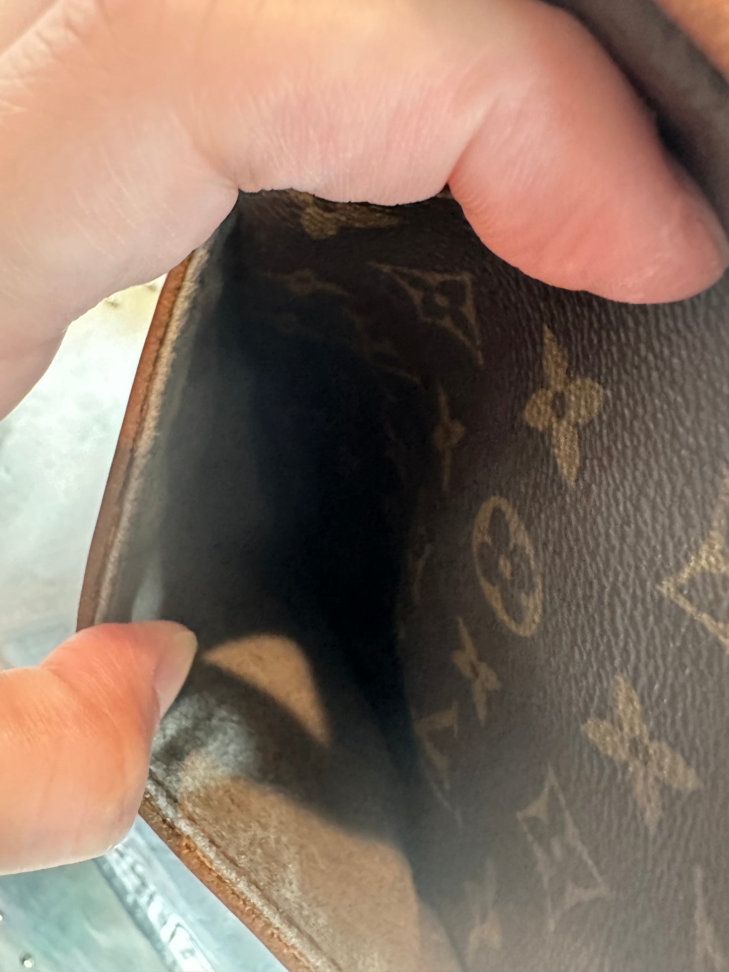 Pre-owned Authentic Louis Vuitton Danube Monogram Crossbody Bag