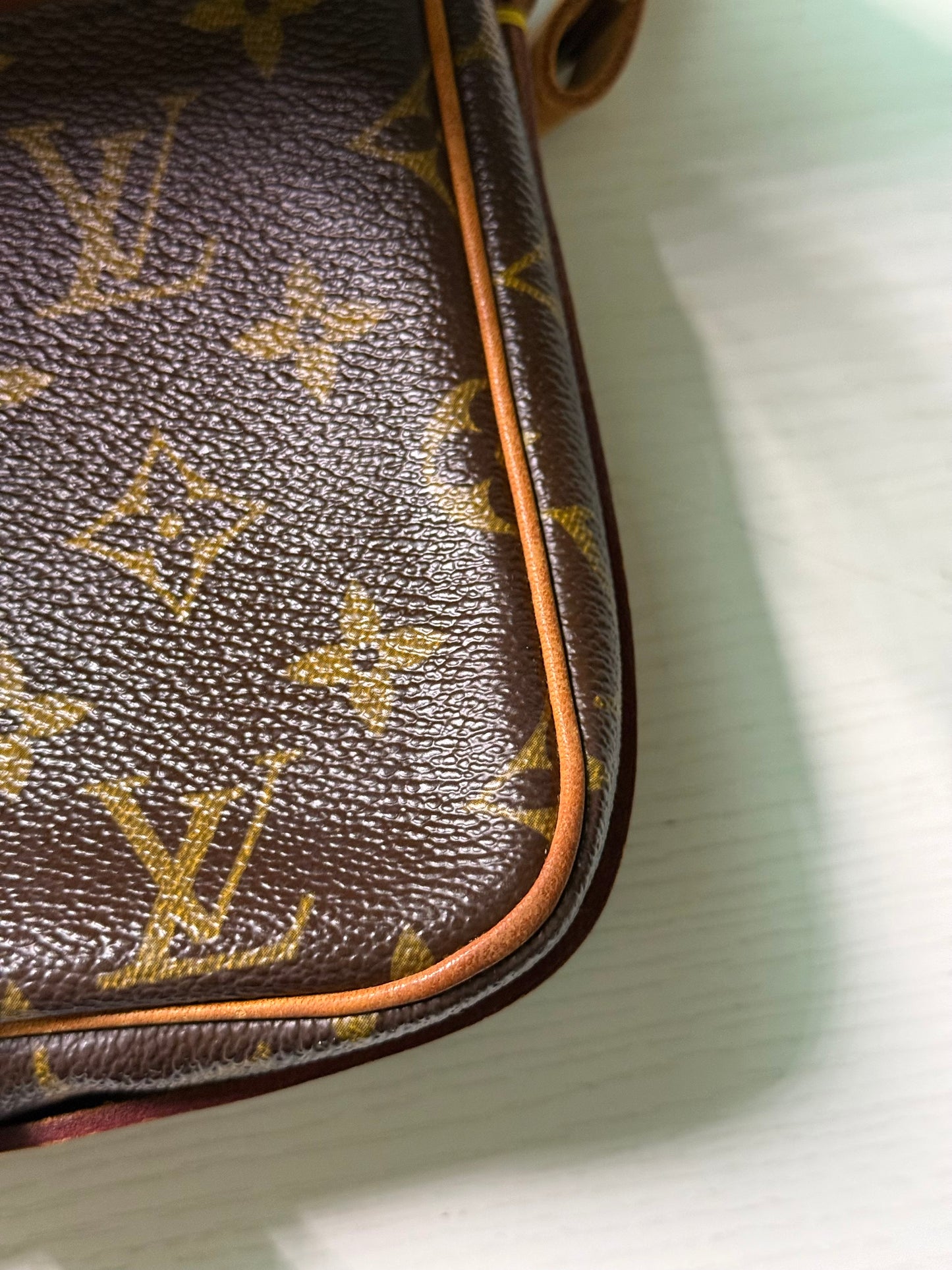 Pre-owned Louis Vuitton Cartouchiere PM Monogram Shoulder / Crossbody Bag