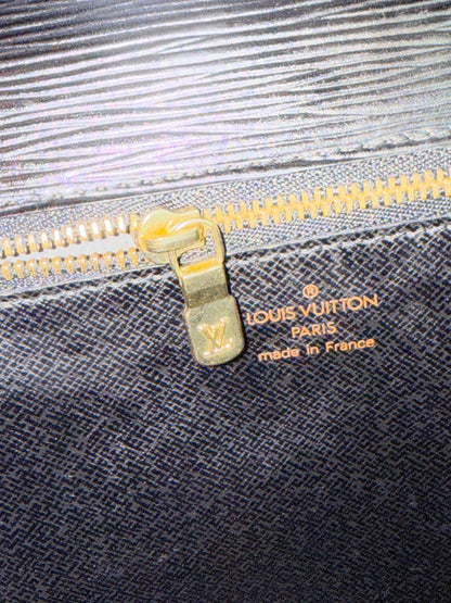 Pre-owned Authentic Louis Vuitton Monceau Epi Black Shoulder / Crossbody Bag