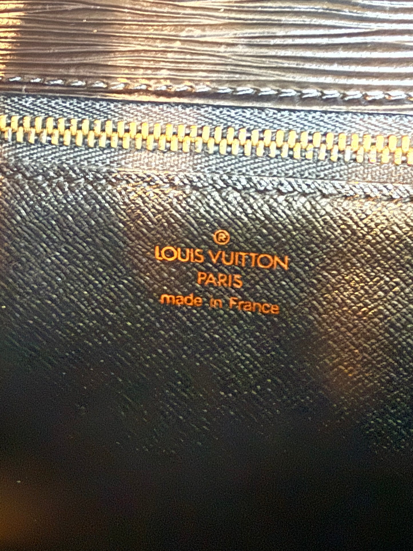 Pre-owned Authentic Louis Vuitton Monceau 28 Epi Black Shoulder / Crossbody Bag