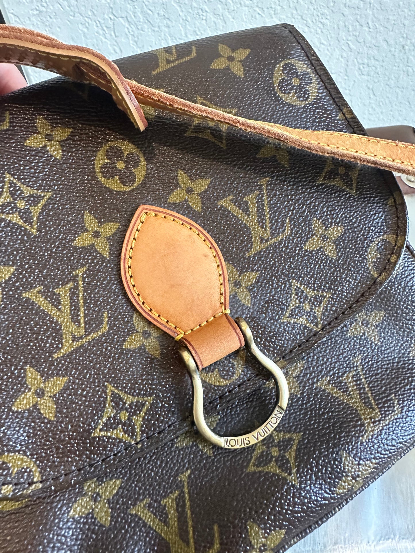 Pre-owned Authentic Louis Vuitton Saint Cloud MM Monogram Shoulder / Crossbody Bag