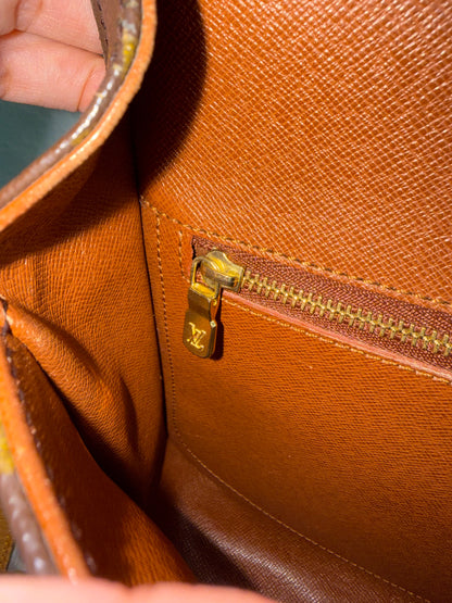 Pre-owned Authentic Louis Vuitton Saint Cloud GM Monogram Crossbody Bag