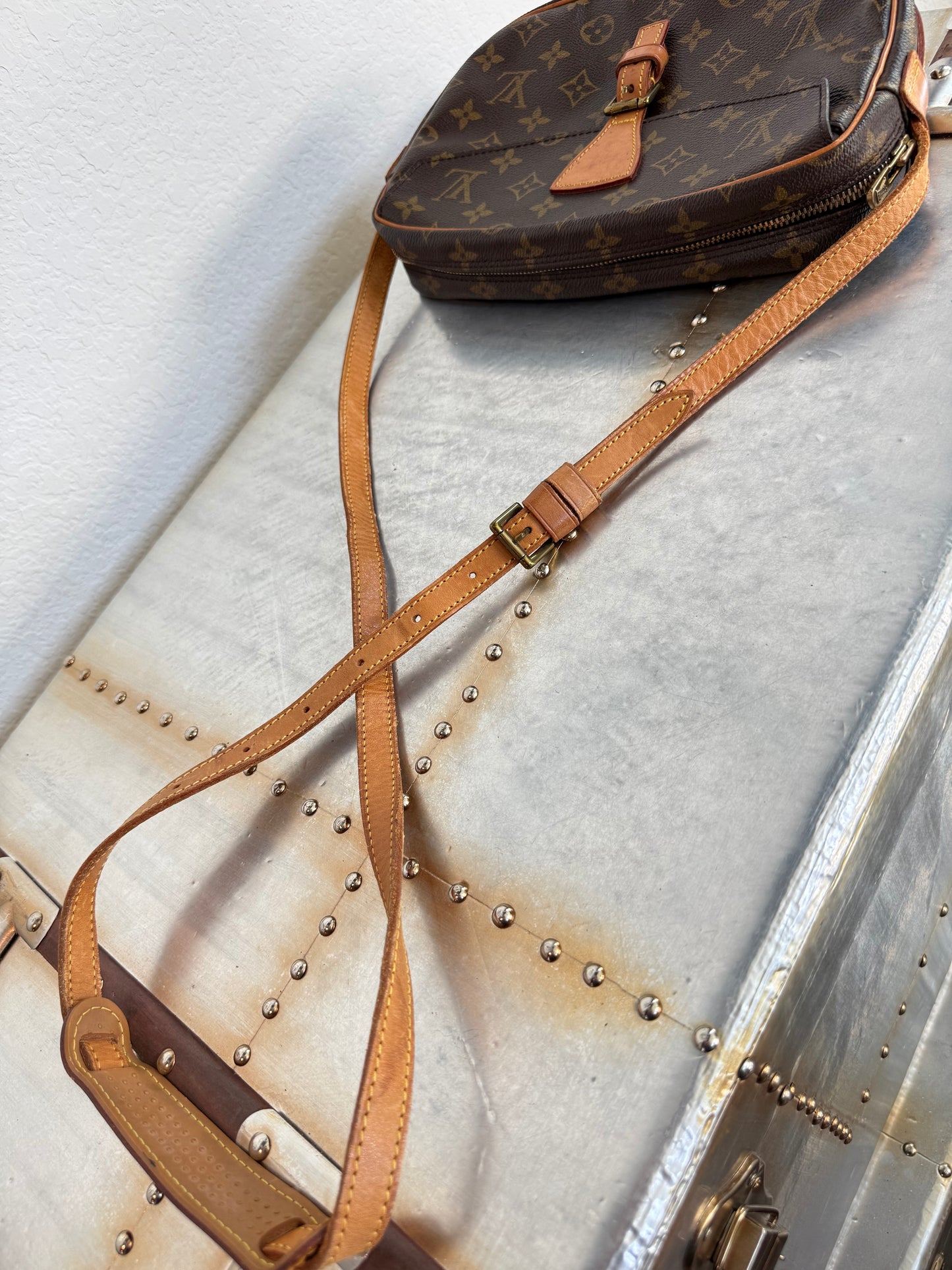 Pre-owned Authentic Louis Vuitton Jeune Fille MM Monogram Crossbody Bag