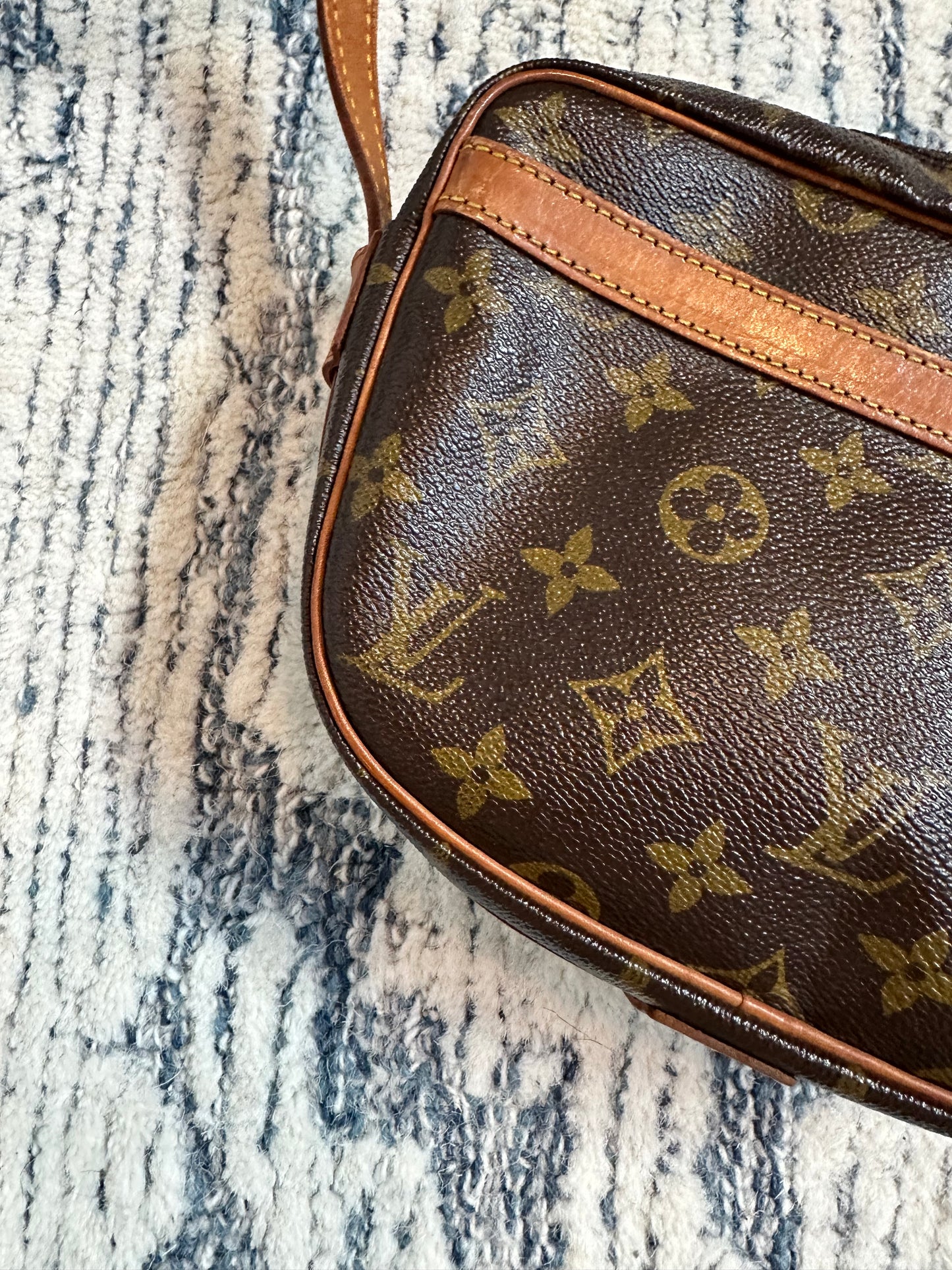 Pre-owned Authentic Louis Vuitton Jeune Fille PM Monogram Crossbody Bag