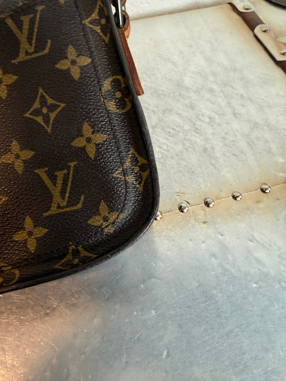 Pre-owned Authentic Louis Vuitton Saint Cloud PM Monogram Crossbody Bag