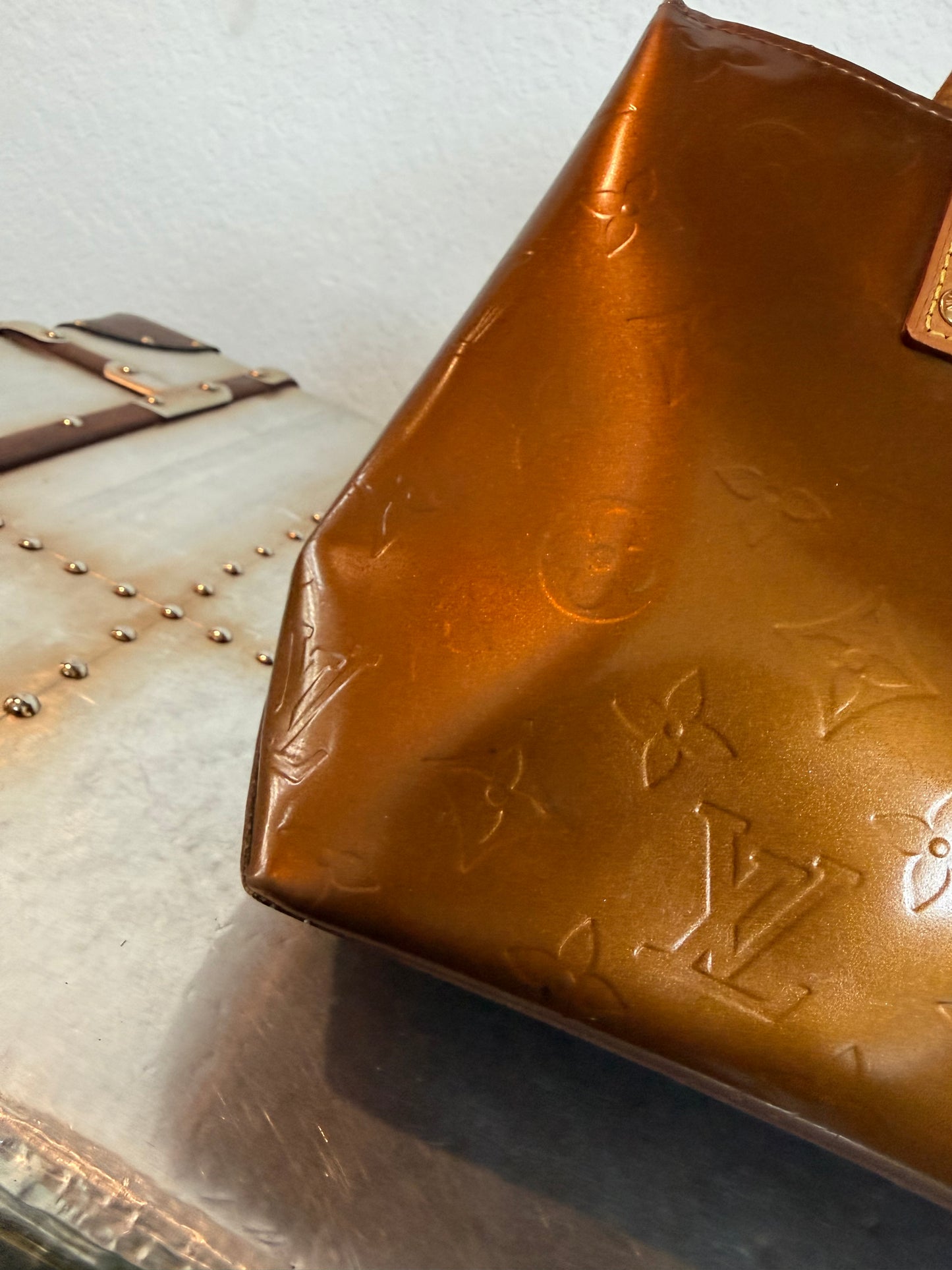Pre-owned Authentic Louis Vuitton Reade PM Vernis Handbag