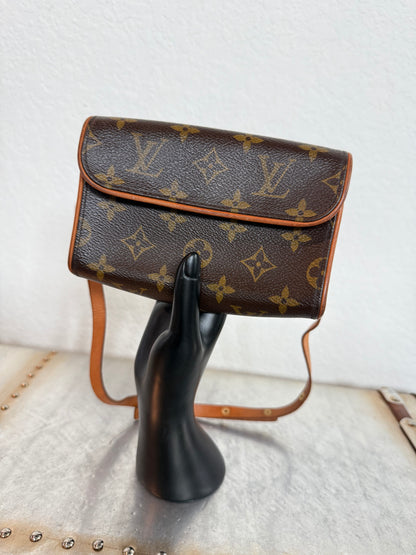 Pre-owned Authentic Louis Vuitton Monogram Florentine Waist Bag