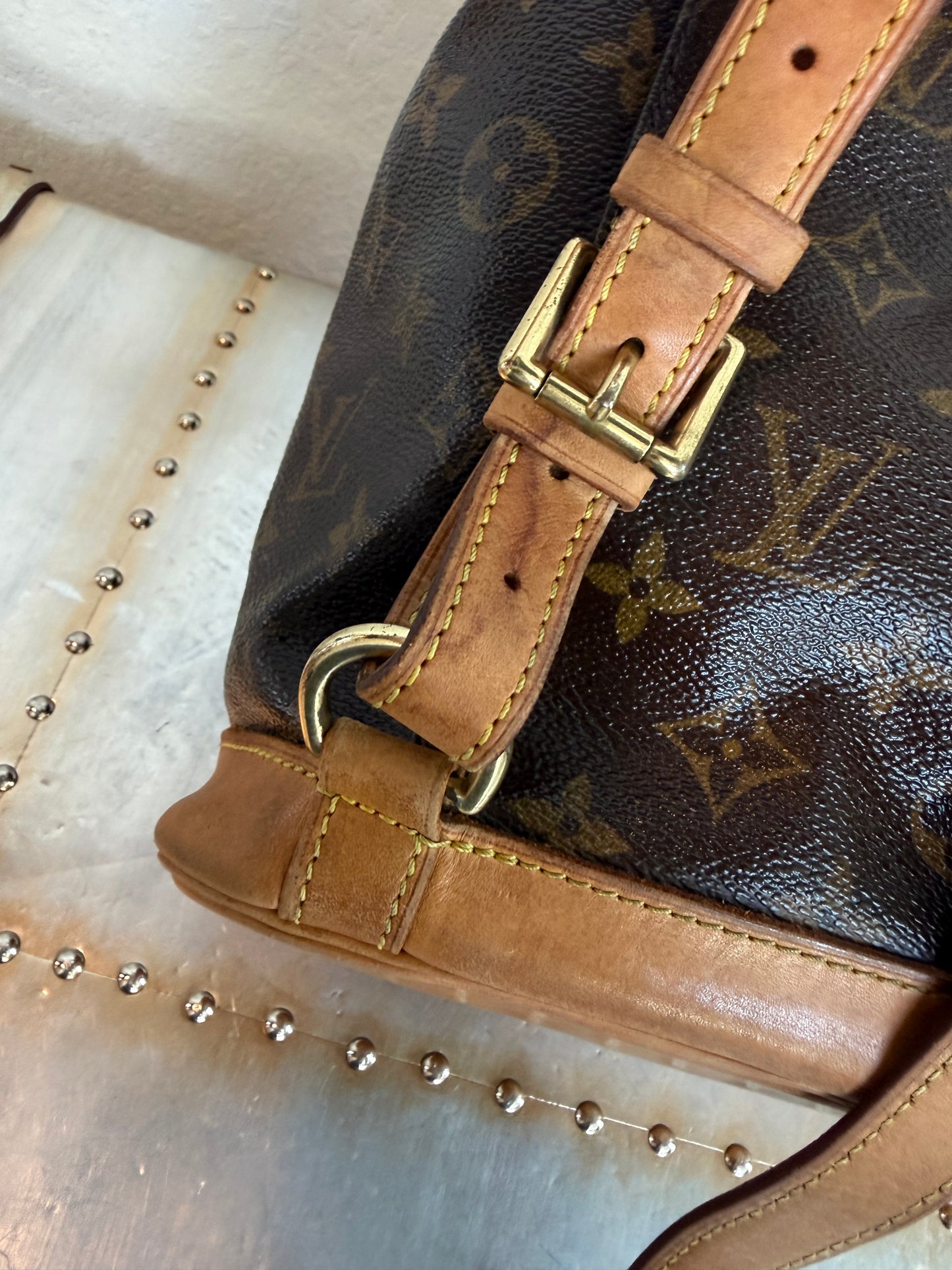 Pre-owned Authentic Louis Vuitton Montsouris MM Monogram Backpack