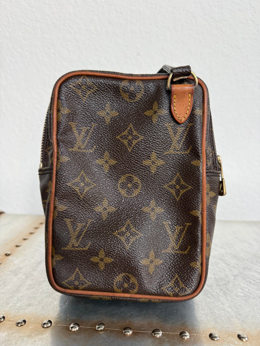 Pre-owned Louis Vuitton Mini Amazon Monogram Crossbody Bag