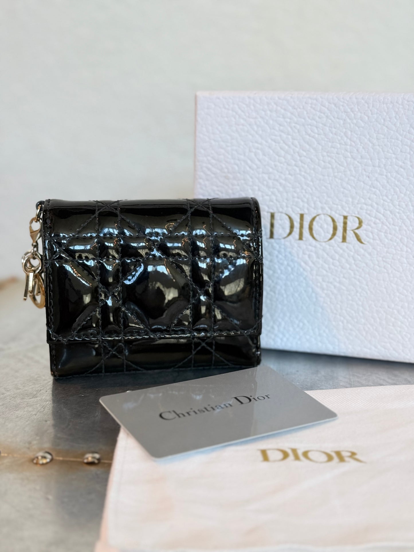 Pre-owned Vintage Christian Dior Patent Cannage Compact Wallet