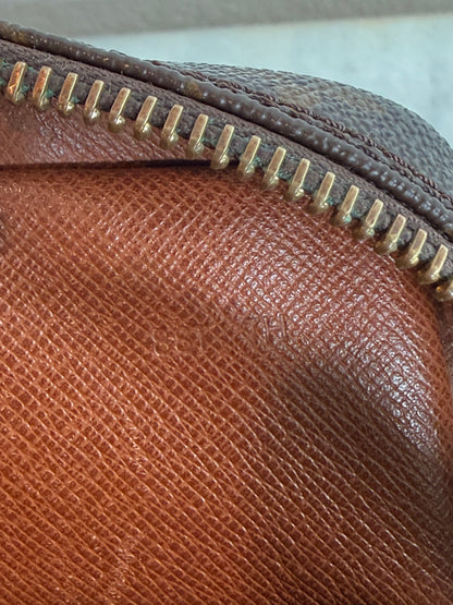 Pre-owned Authentic Louis Vuitton Amazon Monogram Crossbody Bag