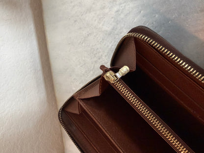 Pre-owned Authentic Louis Vuitton Zippy Monogram Long Wallet