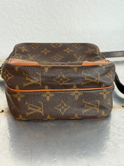 Pre-owned Authentic Louis Vuitton Amazon Monogram Crossbody Bag