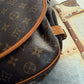 Pre-owned Authentic Louis Vuitton Saumur 30 Monogram Crossbody Bag
