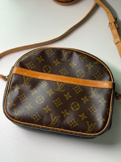 Pre-owned Authentic Louis Vuitton Senlis Monogram Crossbody /Shoulder Bag