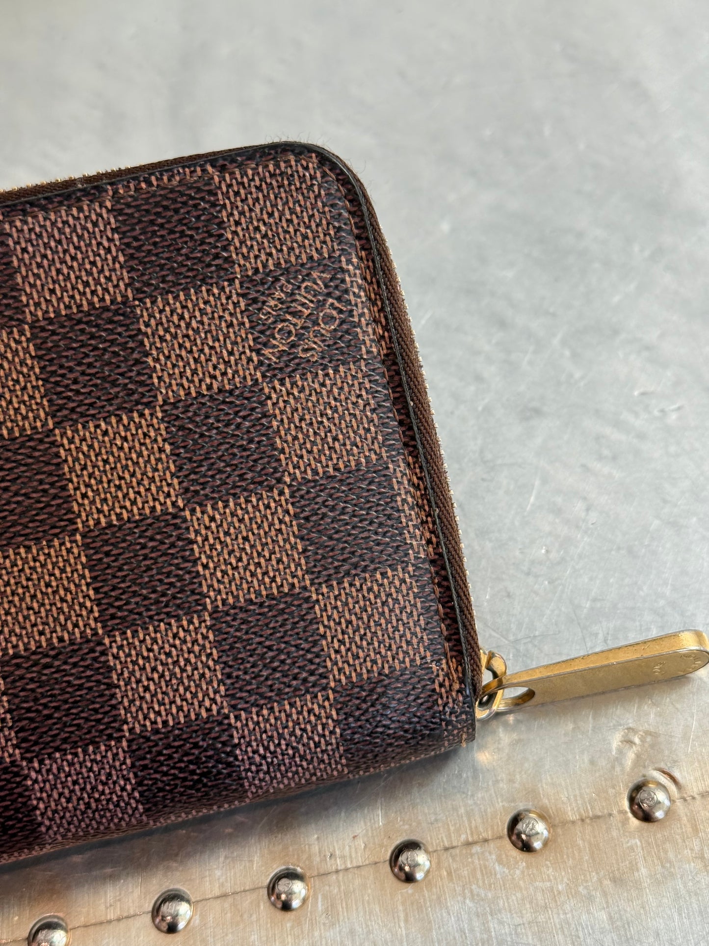 Pre-owned Authentic Louis Vuitton Zippy Damier Ebene Long Wallet