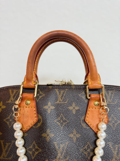 Pre-owned Authentic Louis Vuitton Alma PM Monogram Handbag