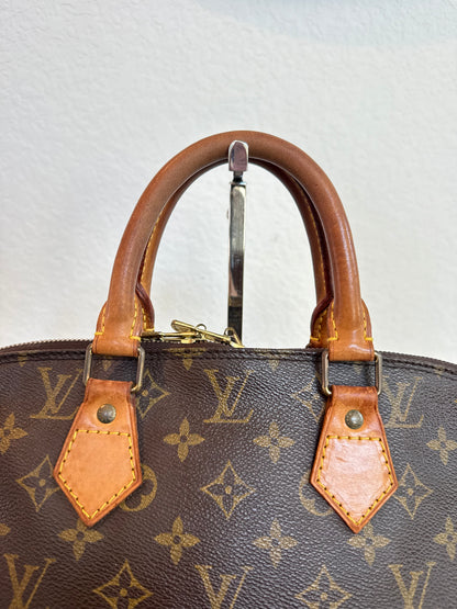 Pre-owned Authentic Louis Vuitton Alma PM Monogram Handbag