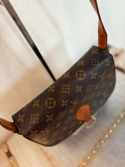 Pre-owned Authentic Louis Vuitton Saint Cloud GM Monogram Crossbody Bag