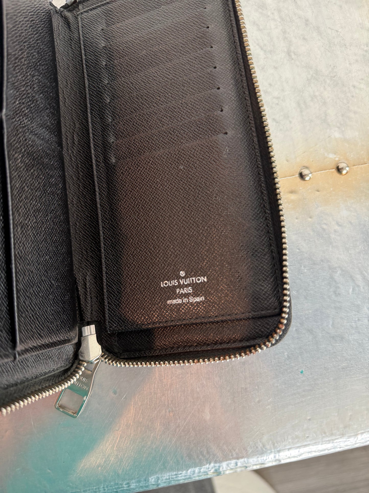 Pre-owned Authentic Louis Vuitton Damier Graphite Zippy Long Wallet