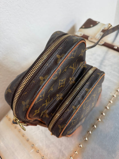 Pre-owned Authentic Louis Vuitton Amazon Monogram Crossbody Bag