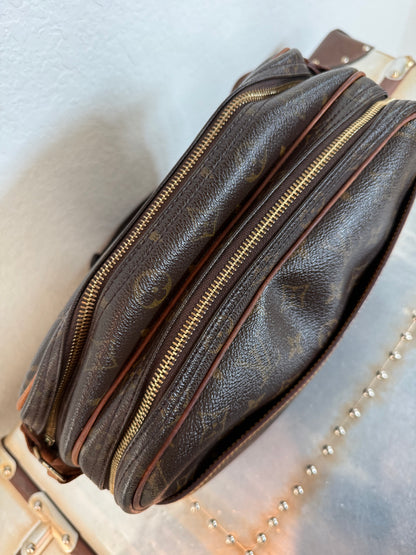 Pre-owned Authentic Louis Vuitton Reporter PM Monogram Shoulder / Crossbody Bag
