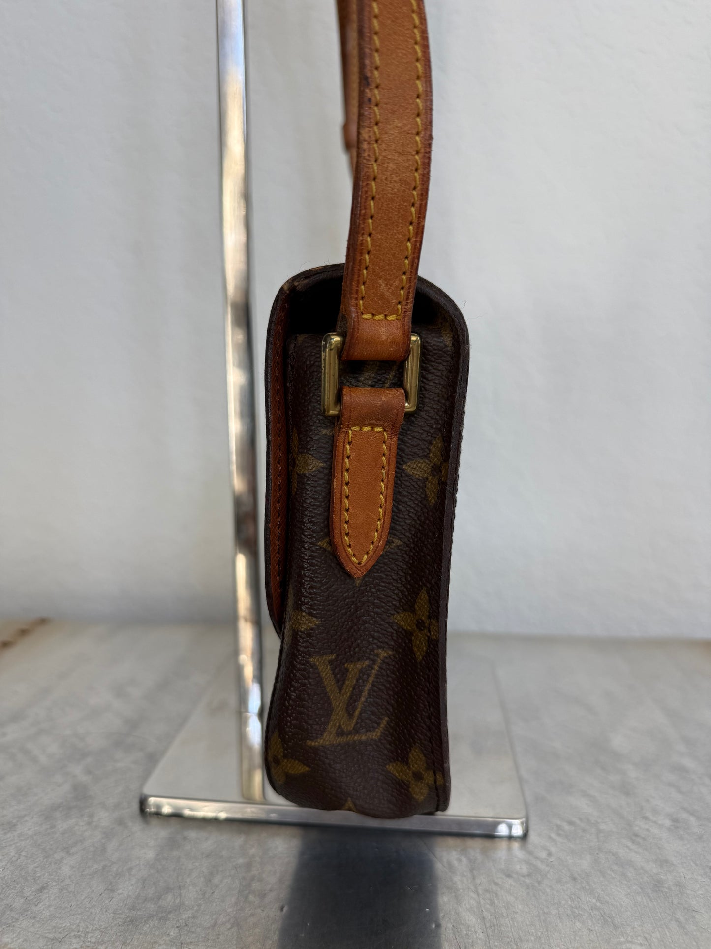 Pre-owned Authentic Louis Vuitton Saint Cloud PM Monogram Shoulder / Crossbody Bag