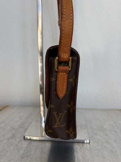 Pre-owned Authentic Louis Vuitton Saint Cloud PM Monogram Crossbody Bag