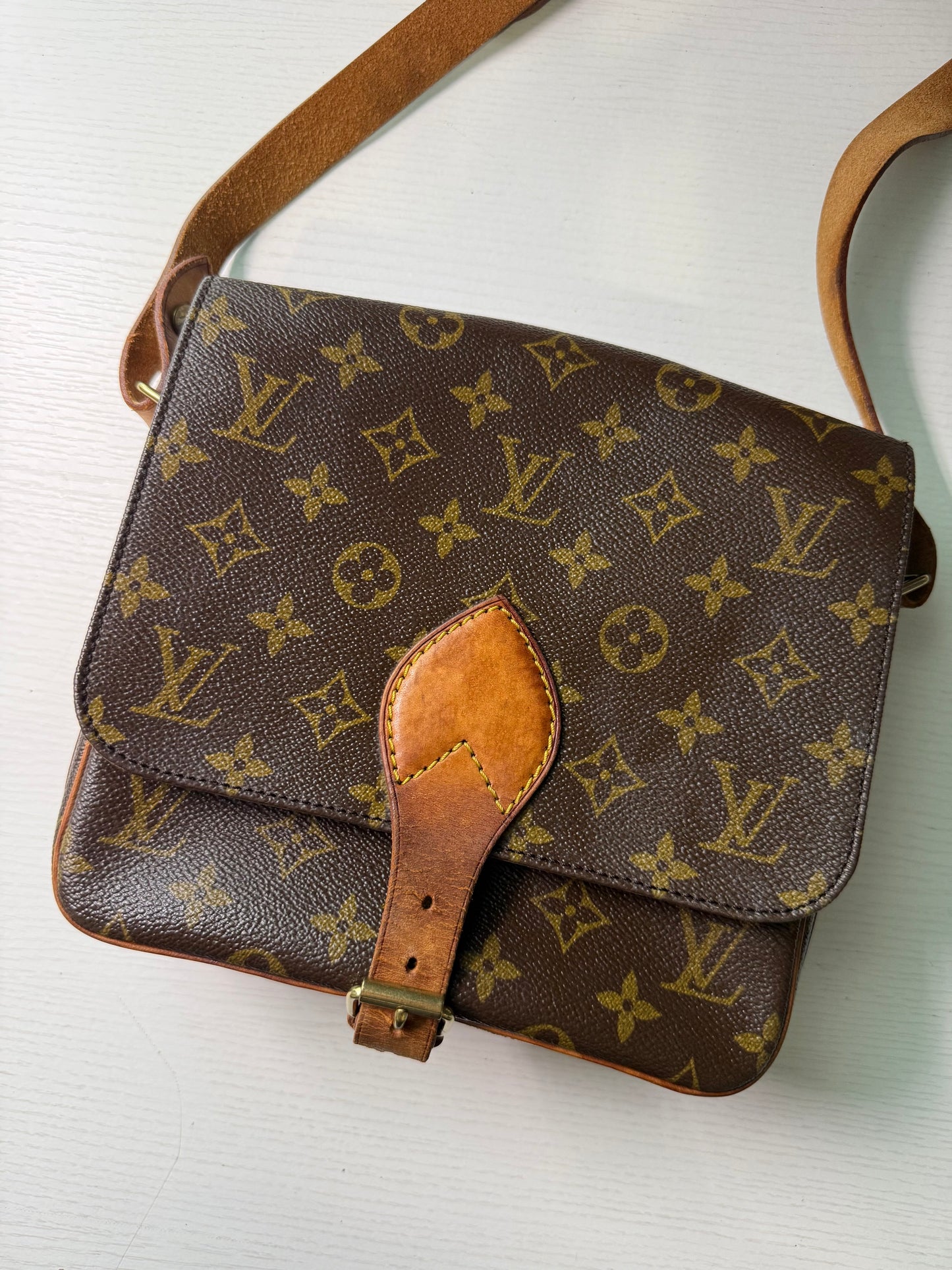 Pre-owned Louis Vuitton Cartouchiere GM Monogram Shoulder / Crossbody Bag