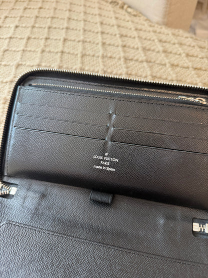 Pre-owned Authentic Louis Vuitton Zippy Organizer Long Wallet